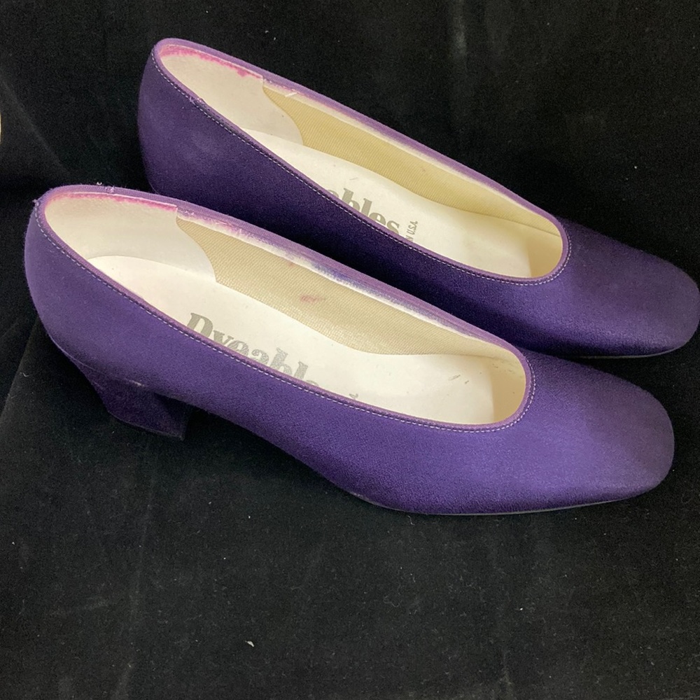 Dyeables plum colored heels - 2" heel